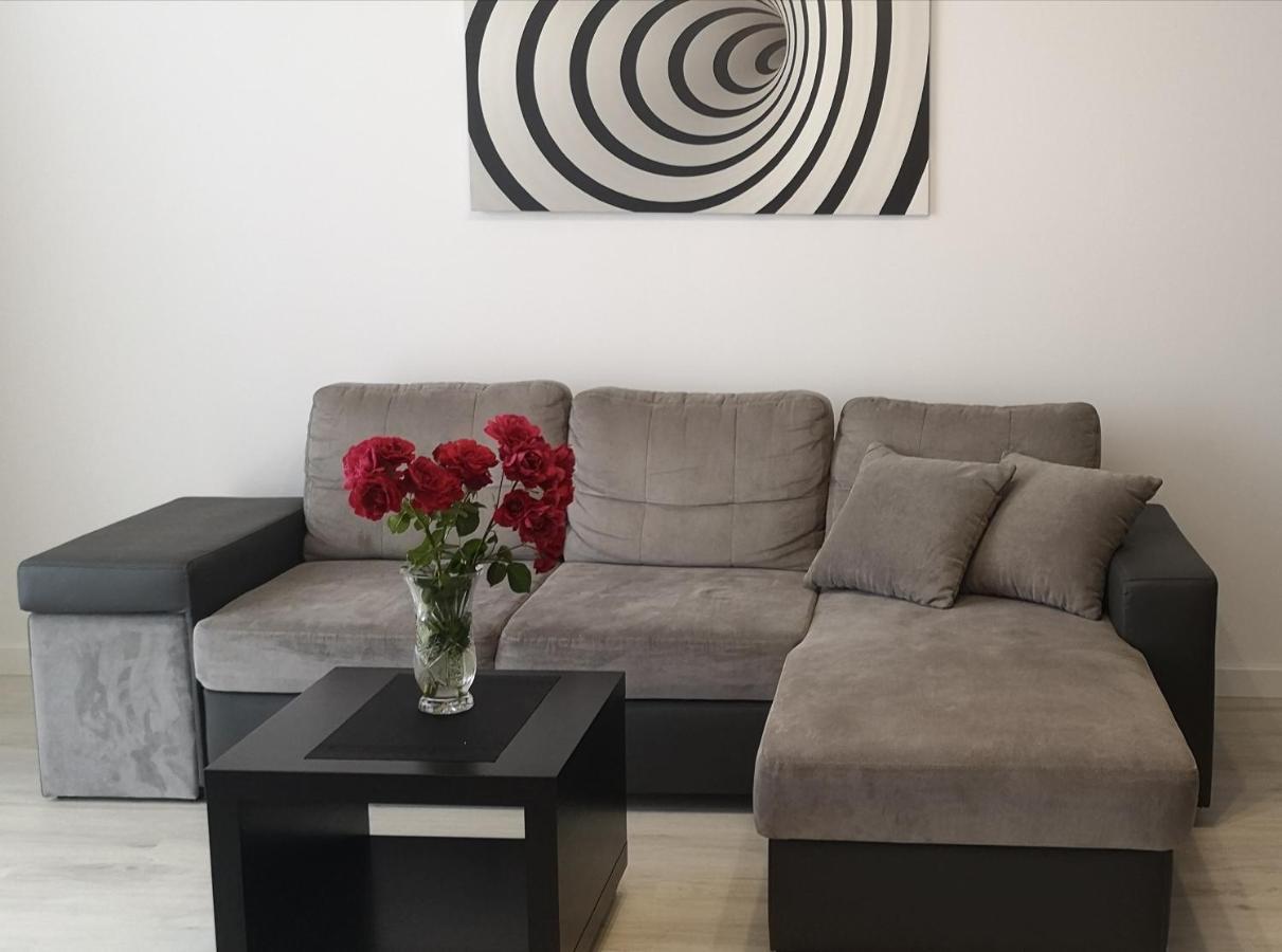 Apartament Na Malczewskiego Miedzyrzecz Exterior photo